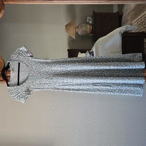 Jessica Simpson Light Green And White Print Dress